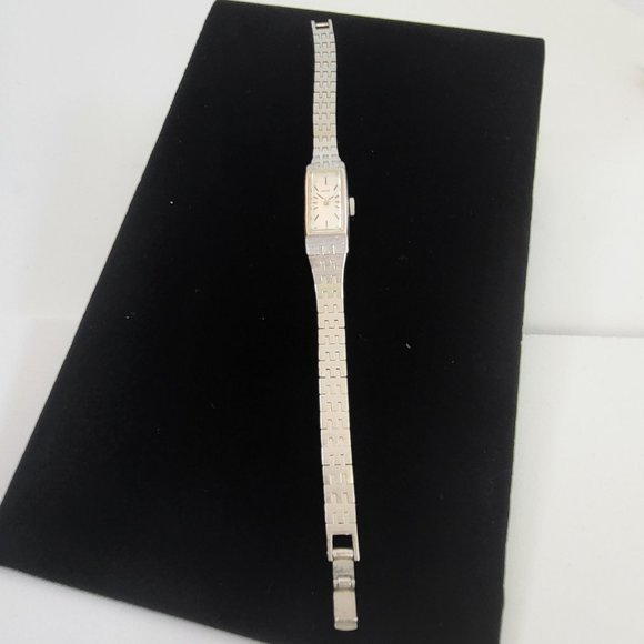 Seiko silver tone watch with long rectangular face sold AS IS - Picture 2 of 4